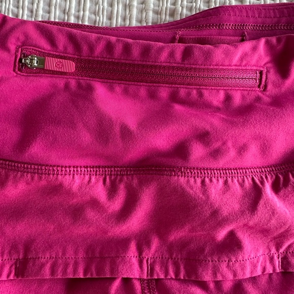 Lululemon shorts dragon fruit color - Picture 3 of 6
